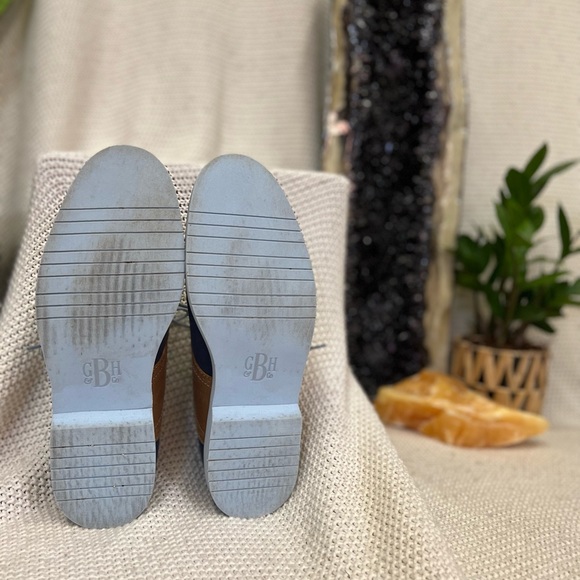 COPY - Saddleback Oxford Brogues - Picture 2 of 5